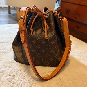 Louis Vuitton Noe vintage bucket bag